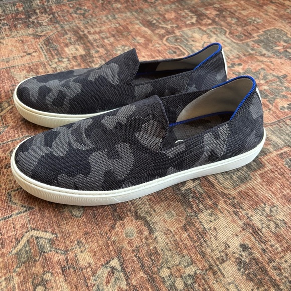 Rothys Womens 11 The Original Slip On Sneaker Shoes Black Camo Loafer Flat Comfy - Picture 6 of 7